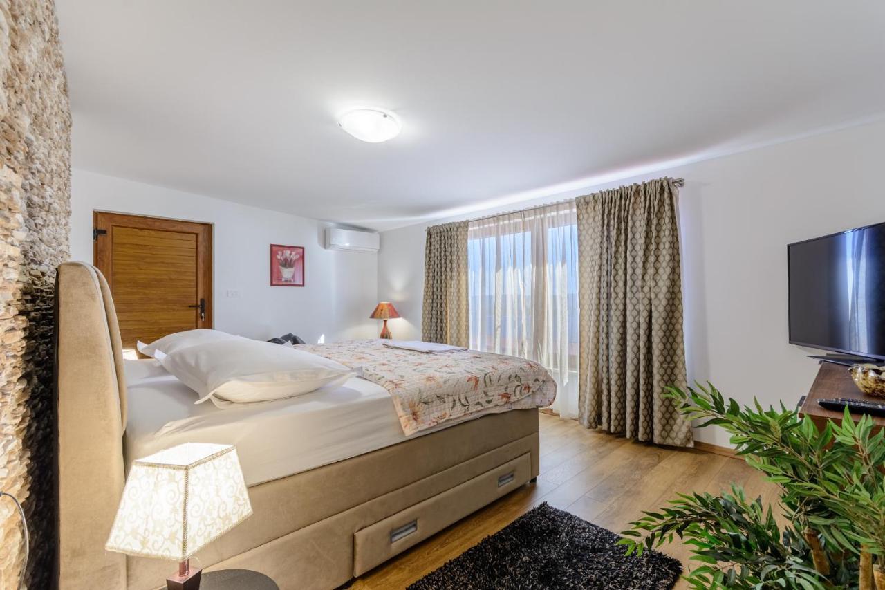 Villa Secluded Paradise Omis Luaran gambar